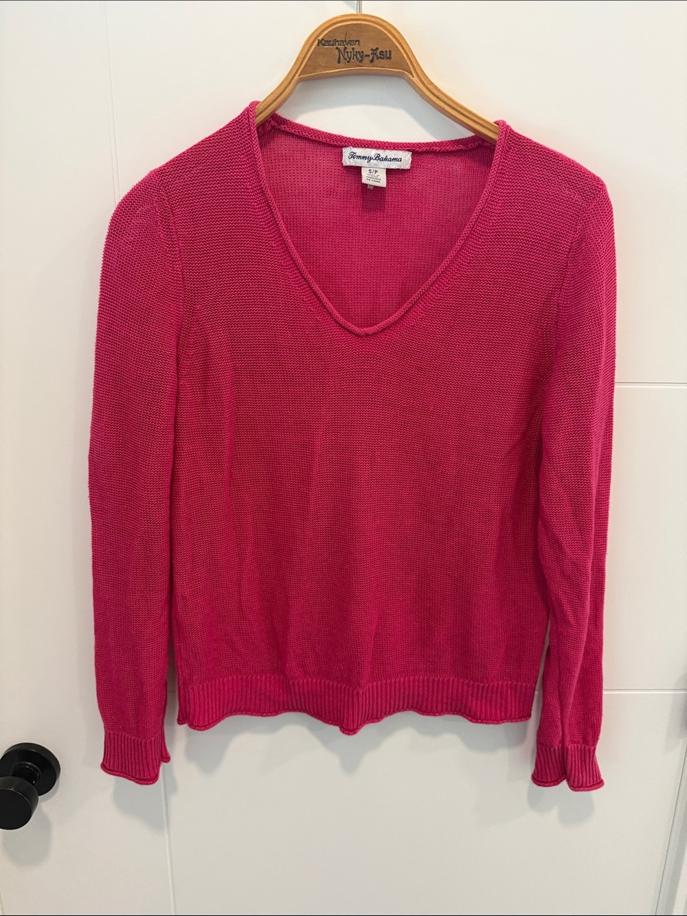 Tommy Bahama Hot Pink V-Neck Lightweight Sweater